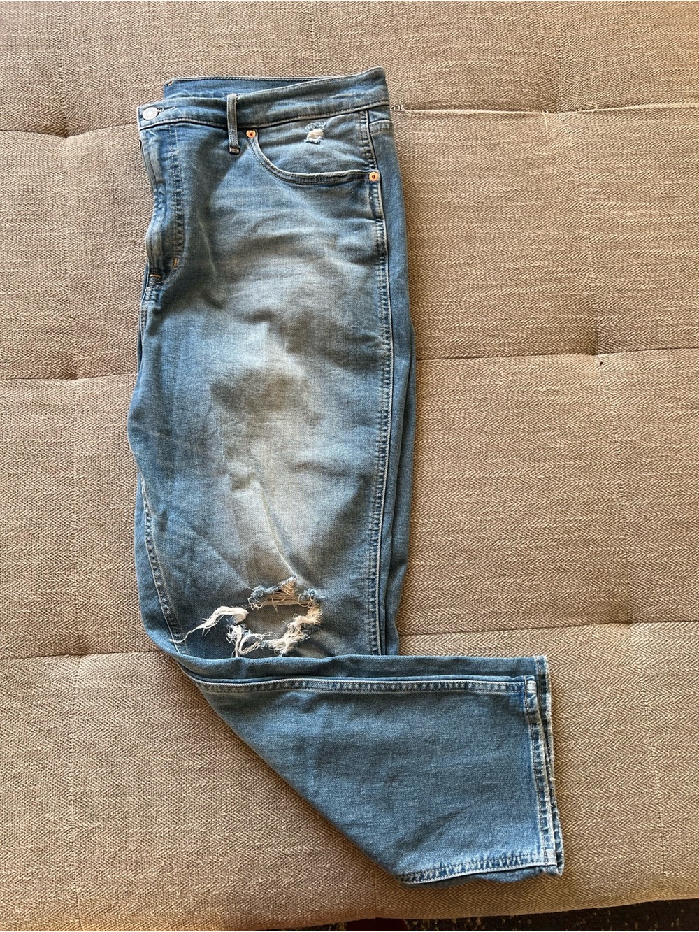 GAP Vintage Slim High Rise Jeans 35 20R Distressed Ripped Light Wash